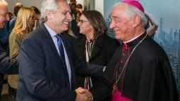 altText(Alberto F. en Roma: Comienza la gira en busca de respaldo en la negociación con el FMI)}