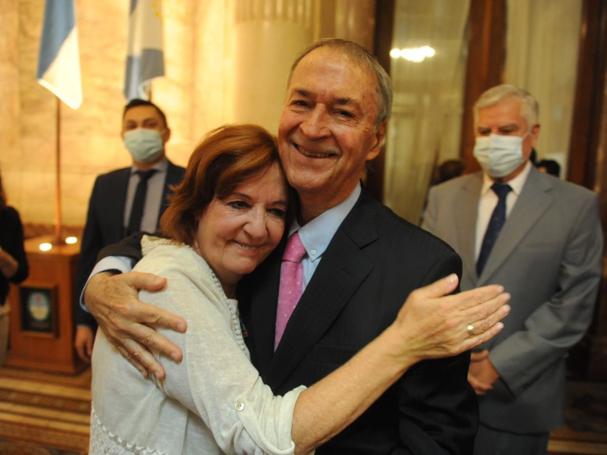 Eduardo Feinmann y Pablo Rossi acusaron a la senadora peronista Alejandra María Vigo (esposa de Juan Schiaretti) de "apoyar" a CFK por no presentarse en el recinto.