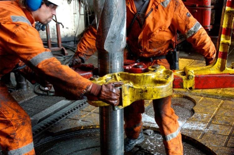 Los gremios petroleros y las cámaras empresarias de la actividad CEPH y Ceope acordaron hoy el cierre de la paritaria 2020.