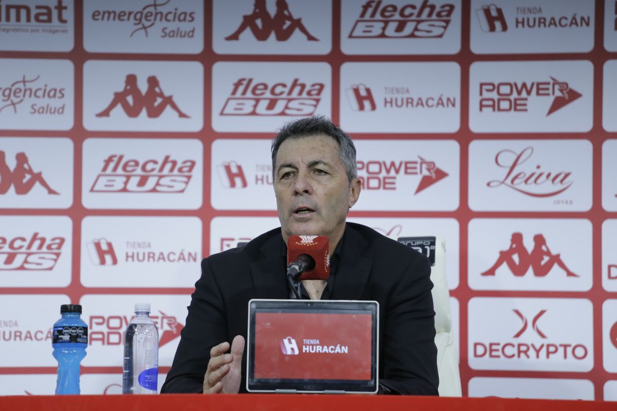 Tras no clasificar a playoffs del Clausura, Kudelka cerró su ciclo en Huracán Tras no clasificar a playoffs del Clausura, Kudelka cerró su ciclo en Huracán