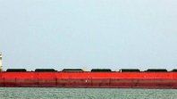 Elbuque Seralia espera en rada. Tiene previsto embarcar 68.000 toneladas de sojacon destino a China en el Giro 3 de ACA. La operación se ubicará entre lasmayores registradas en la historia de Puerto Quequén. Foto MarineTraffic/ArgenPorts. Elbuque Seralia espera en rada. Tiene previsto embarcar 68.000 toneladas de sojacon destino a China en el Giro 3 de ACA. La operación se ubicará entre lasmayores registradas en la historia de Puerto Quequén. Foto MarineTraffic/ArgenPorts.