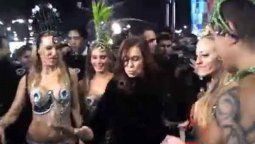 altText(Cristina lo hizo de nuevo: Los bailes de la Presidente (Videos))}
