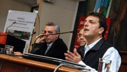 altText(Primeros ataques a Massa candidato)}