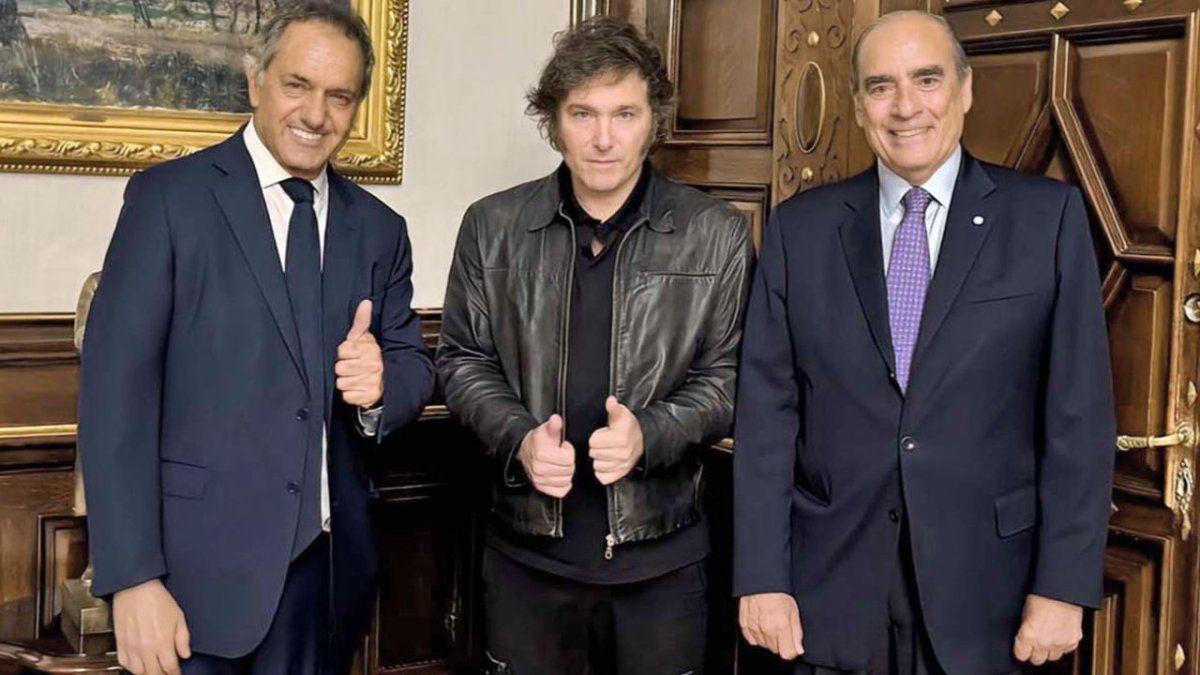 Javier Milei y Daniel Scioli recibieron la mala noticia de 777 Partners