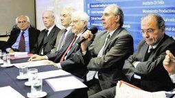 altText(Ex Secretarios de Energía defienden el