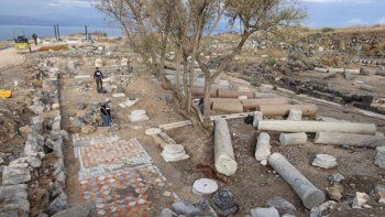 Unenigmático artefacto hallado en hippos podría revelar una etapa olvidada delbautismo y la unción en tres etapas, sugieren los arqueólogos. Unenigmático artefacto hallado en hippos podría revelar una etapa olvidada delbautismo y la unción en tres etapas, sugieren los arqueólogos.
