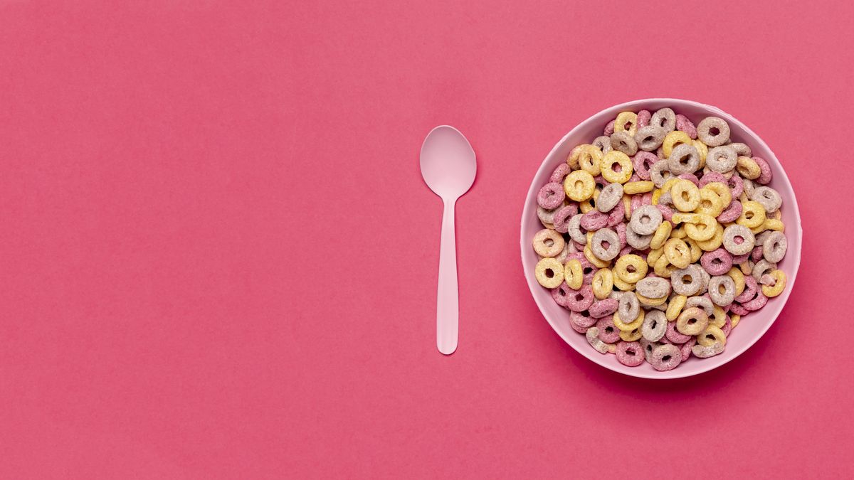 Cereal azucarado, el alimento ultraprocesado que una nutricionista no come / Imagen de Freepik. Cereal azucarado, el alimento ultraprocesado que una nutricionista no come / Imagen de Freepik.