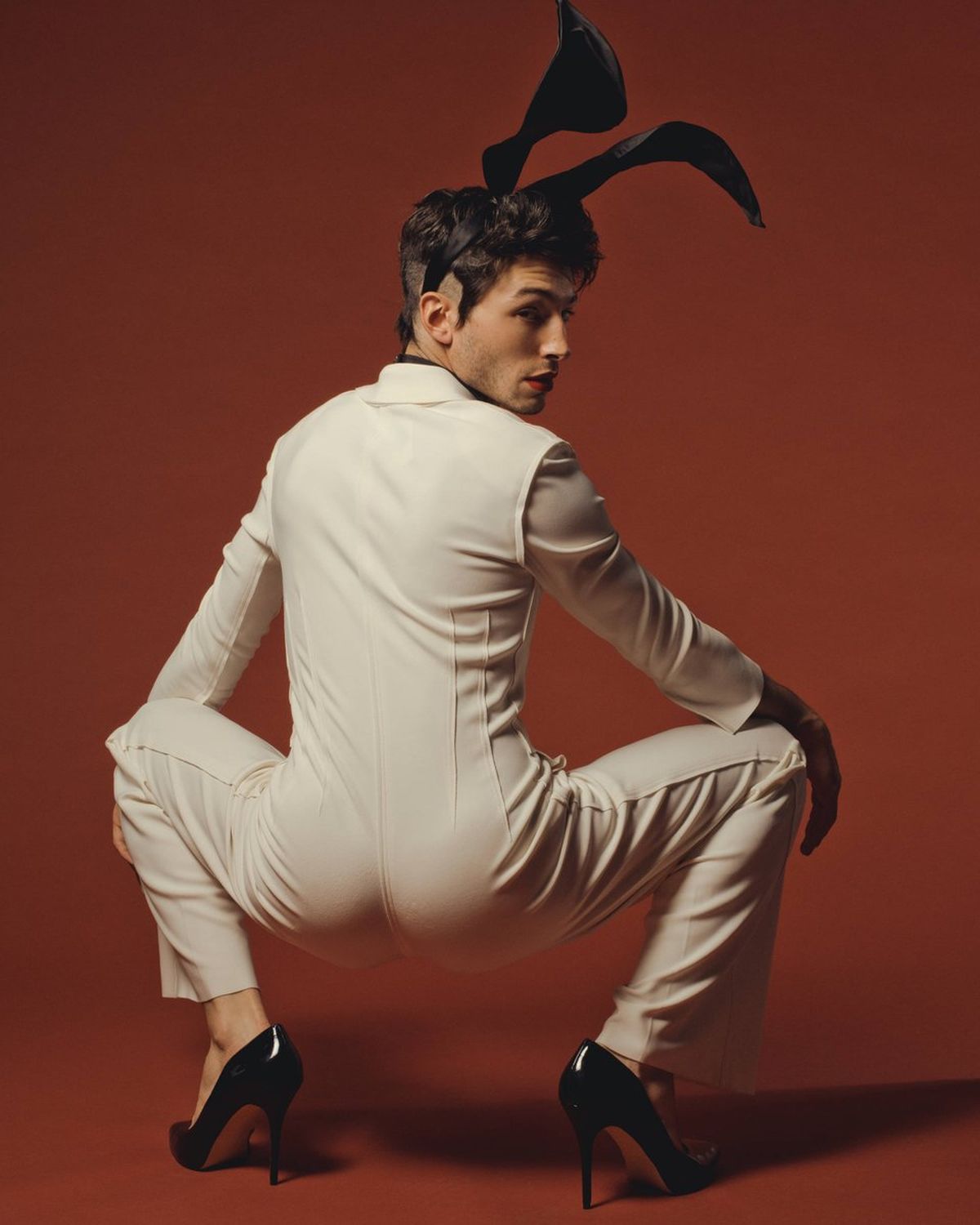 Ezra Miller en foto para Playboy.