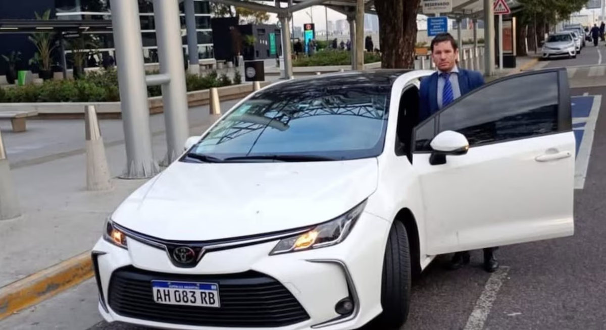 El auto de Palacio fue encontrado incinerado en la ciudad de Córdoba El auto de Palacio fue encontrado incinerado en la ciudad de Córdoba