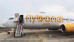 altText(En las puertas de Semana Santa, Flybondi canceló vuelos en Bariloche y hay caos para el turismo)}