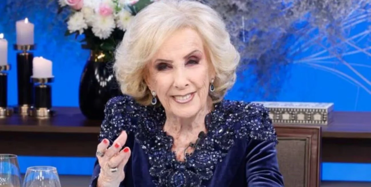 Mirtha Legrand volvió tras una fuerte bronquitis, pero su esperado regreso apenas midió 3,7 puntos. Foto: El Trece Mirtha Legrand volvió tras una fuerte bronquitis, pero su esperado regreso apenas midió 3,7 puntos. Foto: El Trece