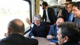 Alberto Fernández, Sergio Massa y Omar Perotti, en Provincia de Santa Fe, el acto de reactivación del servicio ferroviario de pasajeros que conecta Cañada de Gómez con Rosario después de 45 años: 05/08/2022. Foto NA