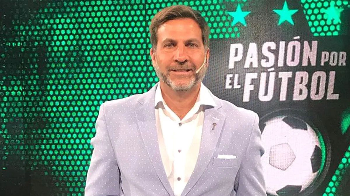 Juan Carlos Toti Pasman se metió en la polémica por la vuelta de Juanfer Quintero a River y adelantó que será el reemplazante de Franco Mastantuono. Juan Carlos Toti Pasman se metió en la polémica por la vuelta de Juanfer Quintero a River y adelantó que será el reemplazante de Franco Mastantuono.