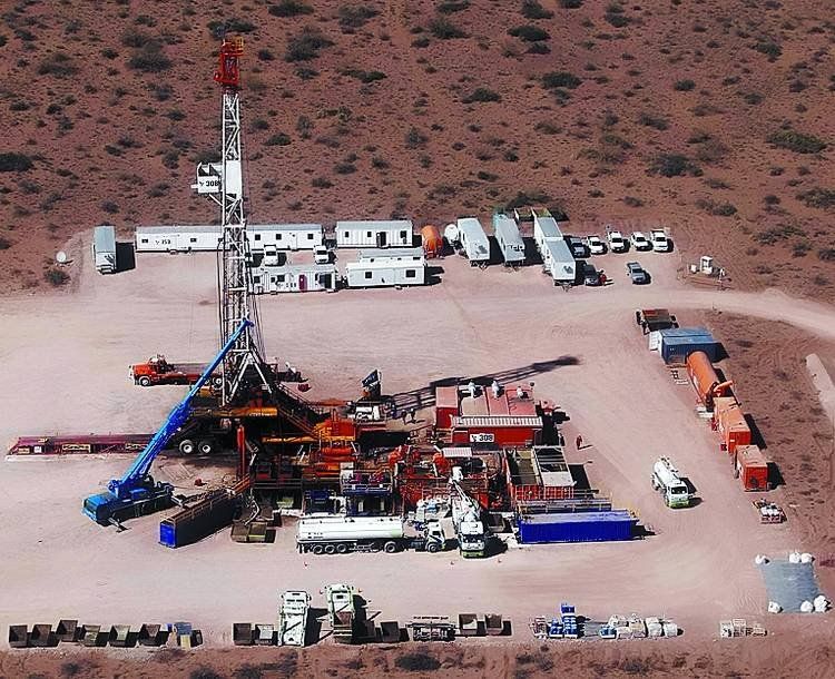 Ellos necesitan un acontecimiento propio del ilusionismo que le resuelva la gravÃ­sima situaciÃ³n, y a ese encantamiento le llaman Vaca Muerta, afirmÃ³ Daniel Gerold.
