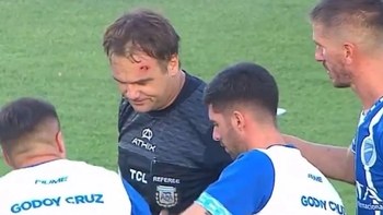 Diego Martín había sido agredido desde la tribuna. AFA aplicó una dura sanción al Tomba, que ahora revirtió Diego Martín había sido agredido desde la tribuna. AFA aplicó una dura sanción al Tomba, que ahora revirtió