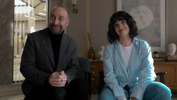 Netflix estrenó una miniserie que está tocando millones de corazones. Una conmovedora historia de 8 episodios que va hacer que creas otra vez en el amor. Netflix estrenó una miniserie que está tocando millones de corazones. Una conmovedora historia de 8 episodios que va hacer que creas otra vez en el amor.