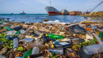 Con solo cuatro políticas, los desechos plásticos pueden reducirse casi al 100%. Con solo cuatro políticas, los desechos plásticos pueden reducirse casi al 100%.