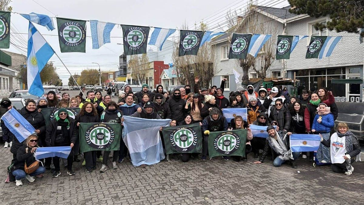 Santa Cruz atraviesa una de las etapas de mayor conflictividad social de los últimos años con protestas y un escenario de tensión que preocupa al Gobierno. Santa Cruz atraviesa una de las etapas de mayor conflictividad social de los últimos años con protestas y un escenario de tensión que preocupa al Gobierno.