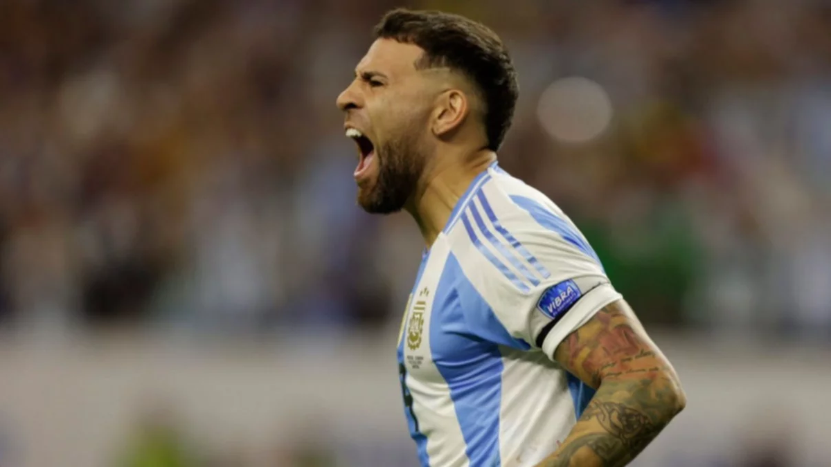 Nicolás Otamendi, titular, suplente y capitán