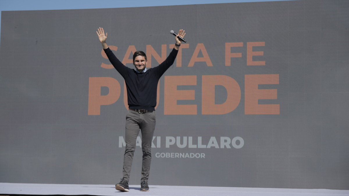 La asunción de Maximiliano Pullaro será el 10 de diciembre. Aún resta definir el horario. La asunción de Maximiliano Pullaro será el 10 de diciembre. Aún resta definir el horario. 