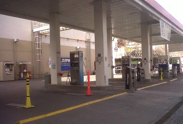 La escasa demanda de combustibles elimina la posibilidad de desabastecimiento por el paro de camiones... La escasa demanda de combustibles elimina la posibilidad de desabastecimiento por el paro de camiones...