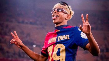 Lamine Yamal se muestra con camiseta de Selección de Sudamérica