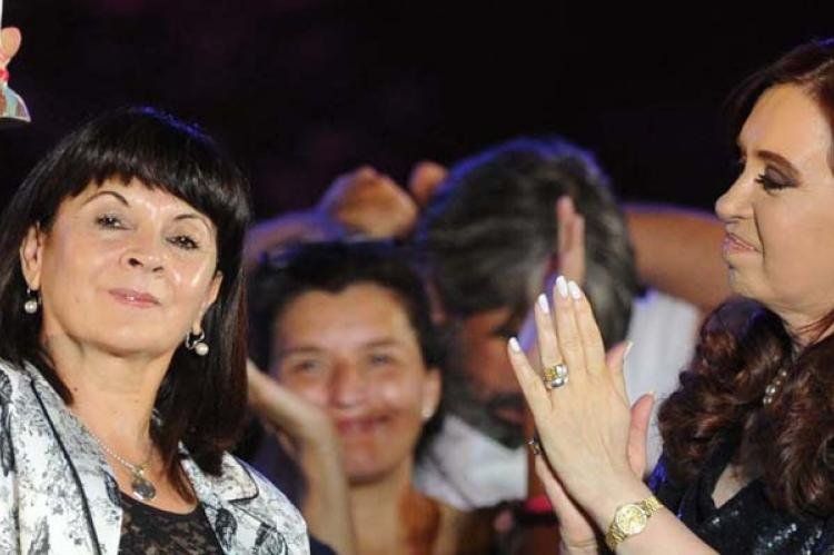 Susana Trimarco junto a CFK.