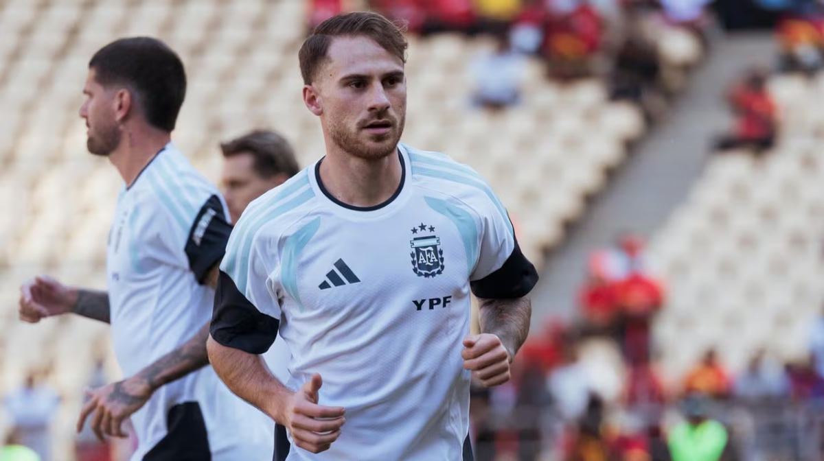 Más escándalos extra futbolísticos en la Selección Argentina. Más escándalos extra futbolísticos en la Selección Argentina.
