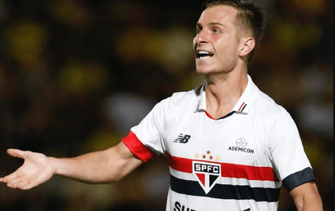 Boca Juniors ahora compite con Rosario Central por quedarse con la ficha de Giuliano Galoppo, el mediocampista argentino que actualmente milita en el San Pablo.