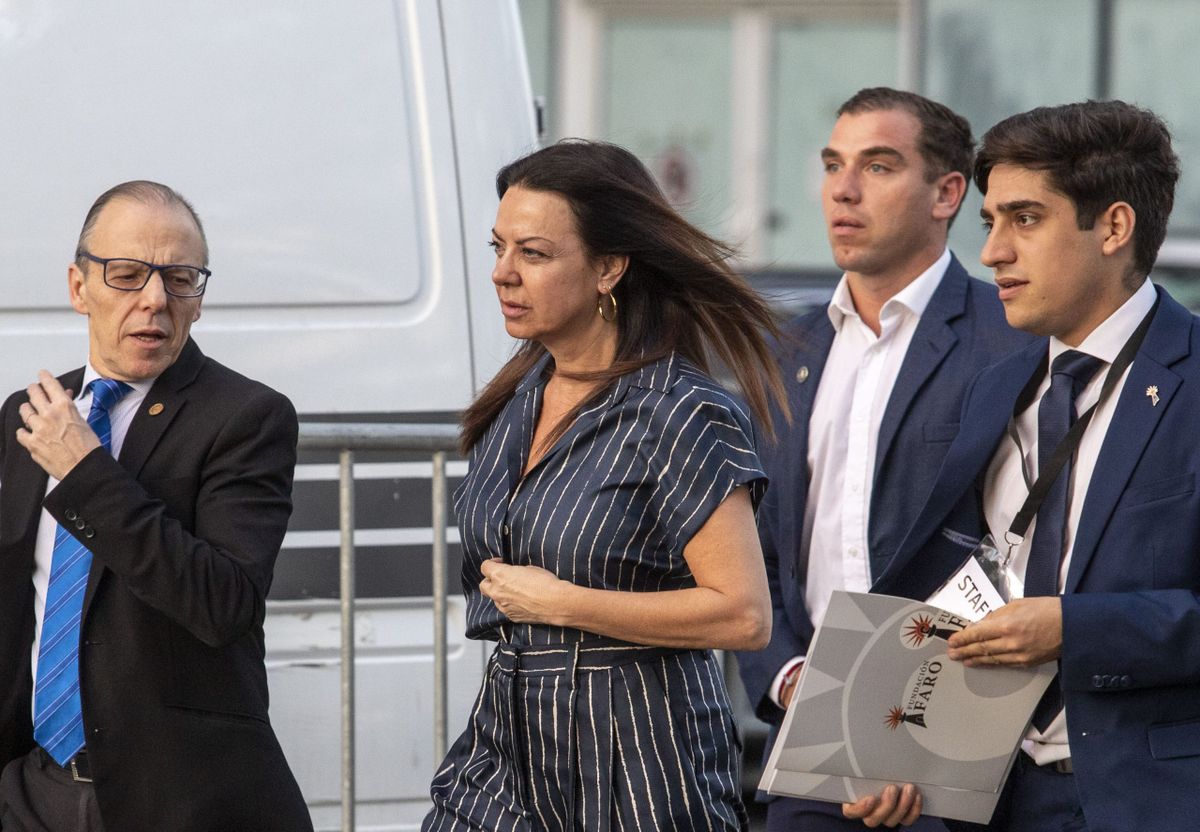 Sandra Pettovello, en medio de una semana determinante para su cartera. Entre la presión parlamentaria por el presupuesto educativo y la implementación de los programas 'Formando Capital Humano', la ministra centraliza las decisiones clave del frente social del Gobierno. Sandra Pettovello, en medio de una semana determinante para su cartera. Entre la presión parlamentaria por el presupuesto educativo y la implementación de los programas 'Formando Capital Humano', la ministra centraliza las decisiones clave del frente social del Gobierno.