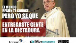 altText(Cristina e Insaurralde: No olvidar borrar el archivo con los afiches anti Papa)}