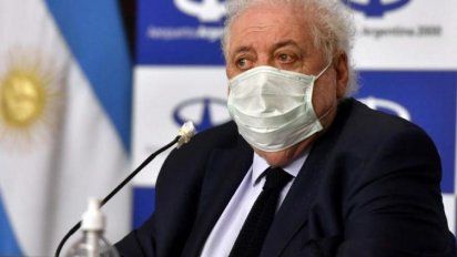 Tras el escándalo por la vacuna rusa, la oposición pide 