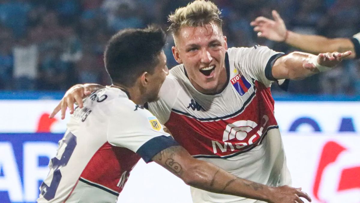 Arsenal venció por primera vez en su historia a River de visitante que sacudió a Martín Demichelis aunque hubo mucha paridad en el resto de los equipos. (Foto: Noticias Argentinas)