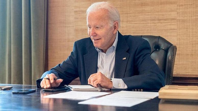 Joe Biden ya no tiene Covid pero Alberto sigue sin bilateral