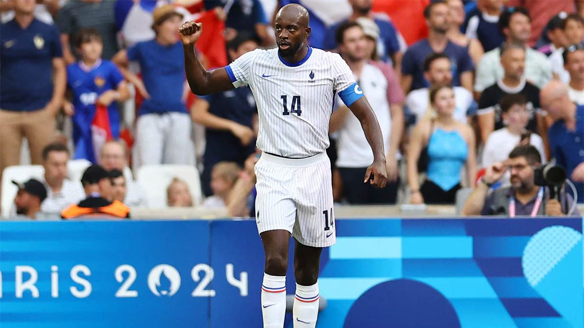 Francia, a través de su capitán Jean-Philippe Mateta, no se olvida de los cantos de Enzo Fernández y advirtió a la Argentina: “Afecta a todos”. Francia, a través de su capitán Jean-Philippe Mateta, no se olvida de los cantos de Enzo Fernández y advirtió a la Argentina: “Afecta a todos”.