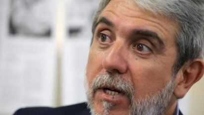 Aníbal Fernández durísimo en Twitter contra un hombre que le pegó a Alberto y a los K