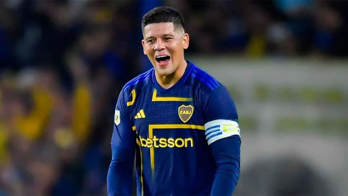 Boca minimizó, hasta el momento, el nuevo escándalo en el que estuvo involucrado el defensor Marcos Rojo y crece la bronca de los hinchas xeneizes. Boca minimizó, hasta el momento, el nuevo escándalo en el que estuvo involucrado el defensor Marcos Rojo y crece la bronca de los hinchas xeneizes.