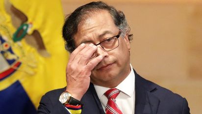 Gustavo Petro furioso por la medida para extranjeros de Milei