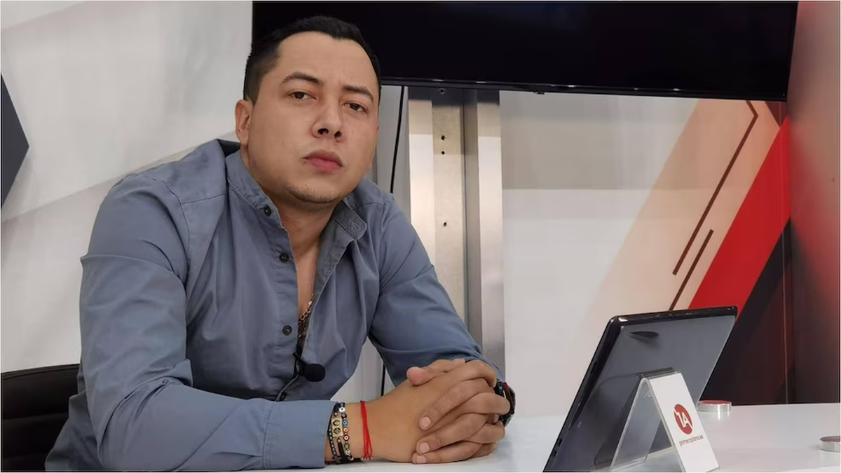 Mauricio cruz Solís tenía 25 años. Mauricio cruz Solís tenía 25 años.