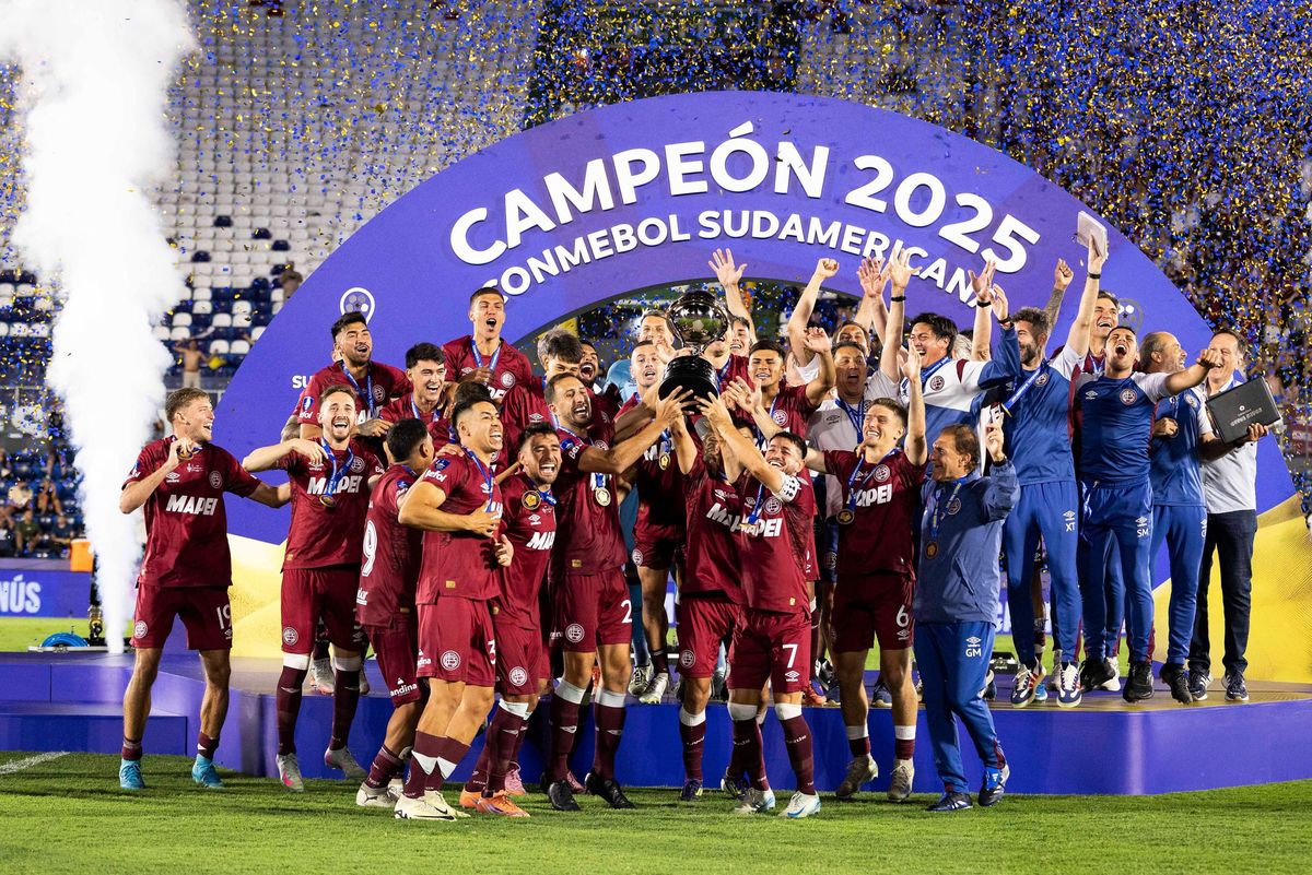 El Granate gritó campeón de la Copa Sudamericana por segunda vez en su historia El Granate gritó campeón de la Copa Sudamericana por segunda vez en su historia