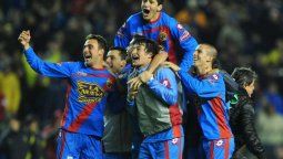 altText(Arsenal, un Campeón de poco rating)}