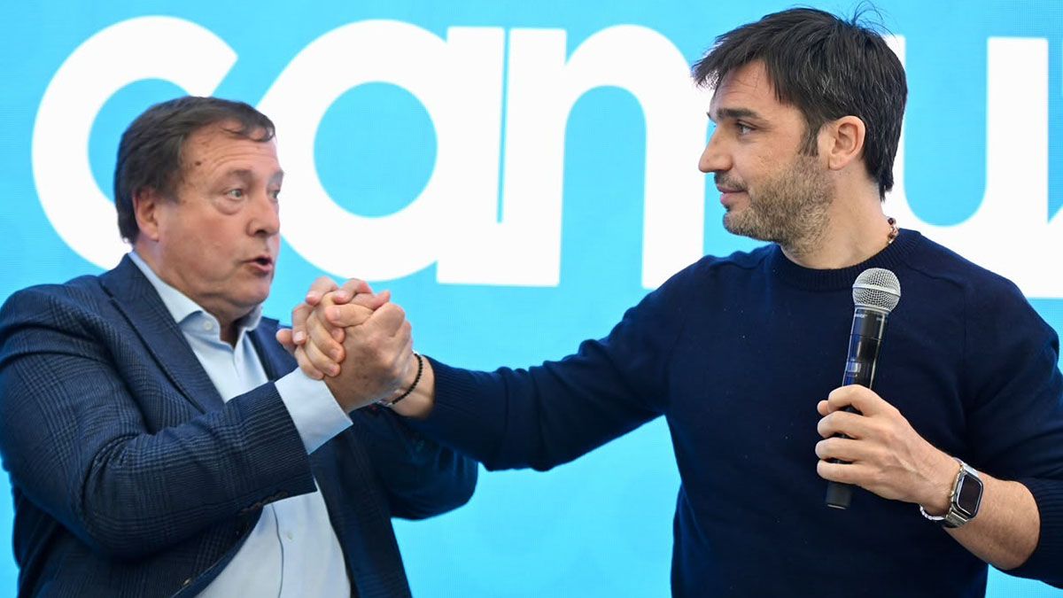 Los gobernadores de Chubut, Ignacio Torres, de Río Negro, Alberto Weretilneck, y de Neuquén, Rolando Figueroa, inauguraron obras de gas en la Patagonia. Los gobernadores de Chubut, Ignacio Torres, de Río Negro, Alberto Weretilneck, y de Neuquén, Rolando Figueroa, inauguraron obras de gas en la Patagonia.