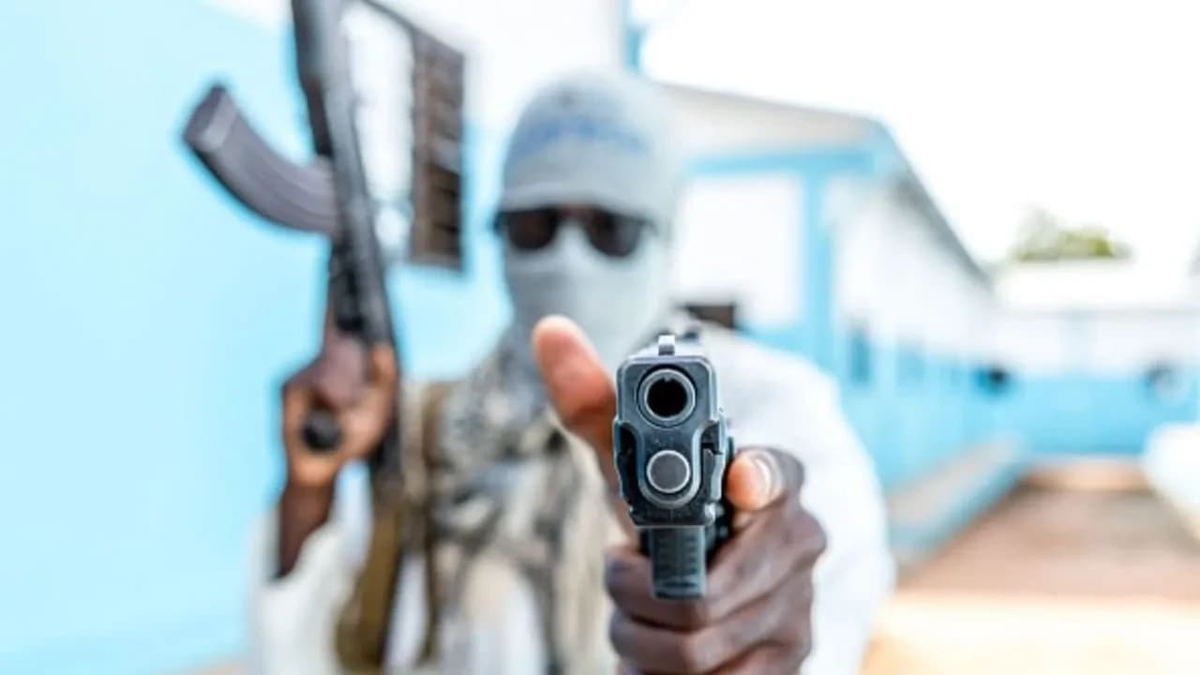 Irán: ¿Qué es Ashab Al Yamin? Nuevo grupo terrorista chií que se atribuye atentados a sinagogas en Europa. El grupo Ashab Al Yamin aparentemente no existía antes de esta semana y, de manera inusual, no tiene su propio canal de Telegram o redes sociales. Irán: ¿Qué es Ashab Al Yamin? Nuevo grupo terrorista chií que se atribuye atentados a sinagogas en Europa. El grupo Ashab Al Yamin aparentemente no existía antes de esta semana y, de manera inusual, no tiene su propio canal de Telegram o redes sociales.