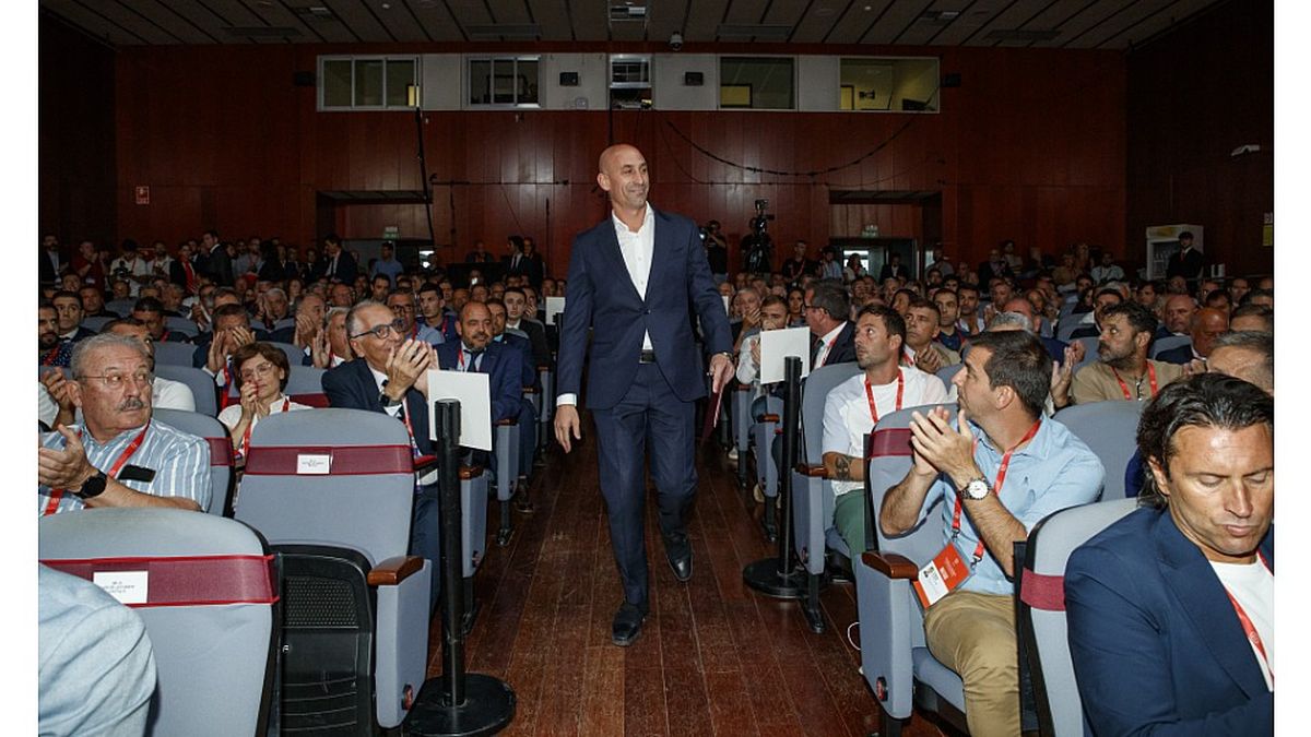Luis Rubiales previo a su discurso ante la Asamblea General.