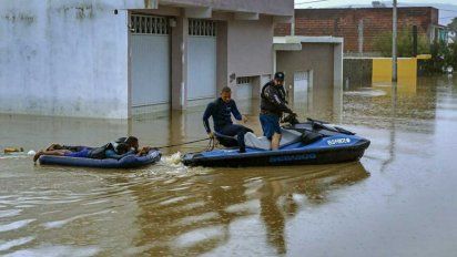 Brasil: 21 muertos, 77.000 desplazados por inundaciones