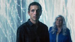 altText(La miniserie de 10 episodios que deja en vergüenza a todas las demás)}