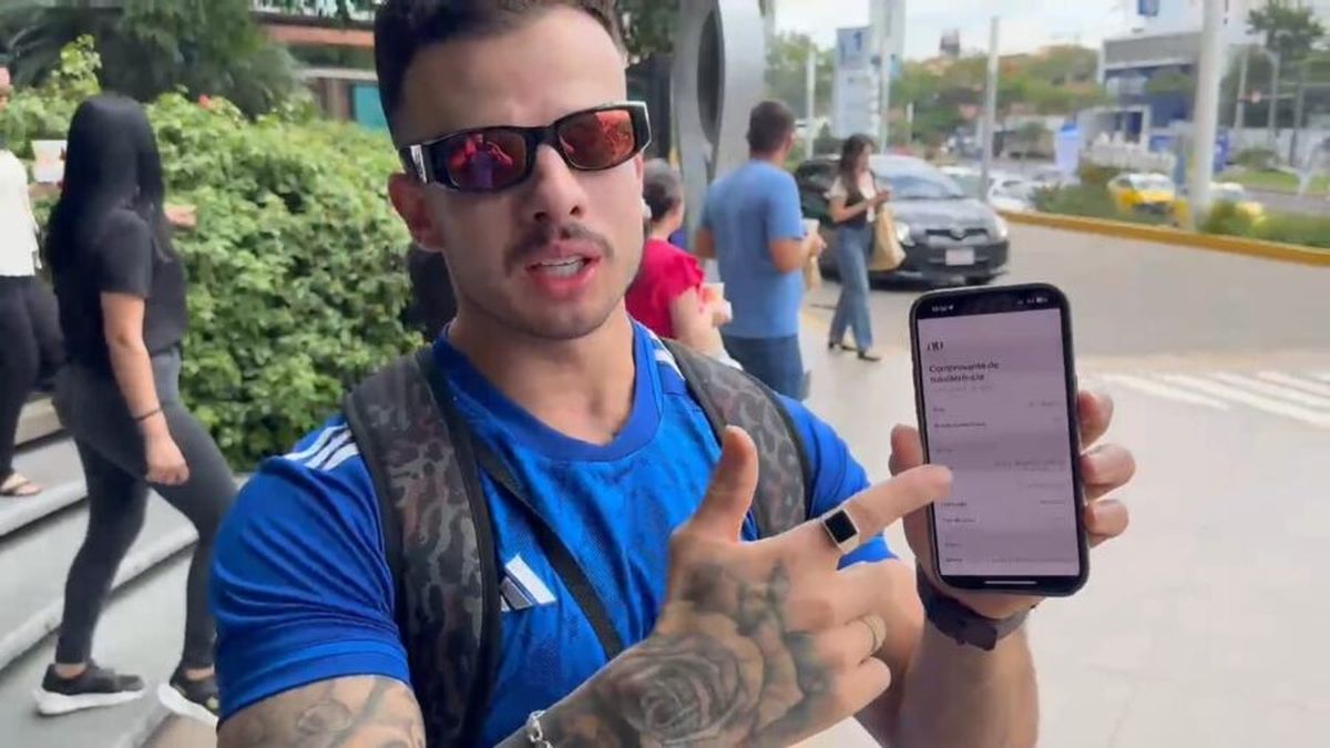 Leonardo recuperó su entrada para ver Cruzeiro vs. Racing Club. Leonardo recuperó su entrada para ver Cruzeiro vs. Racing Club.