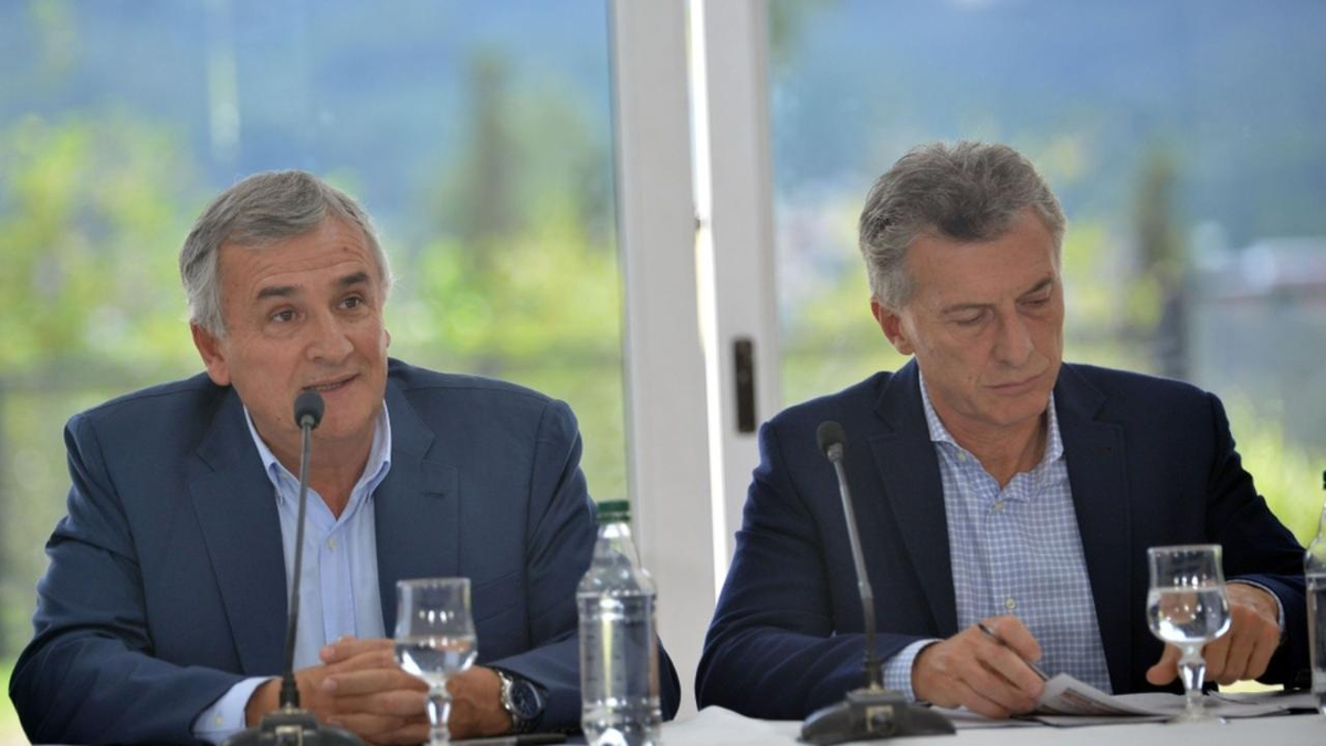 Gerardo Morales y Mauricio Macri cada vez más distanciados.