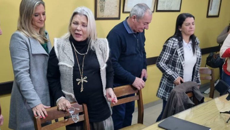 Internaron a Elisa Carrió: Se descompensó y está en observación