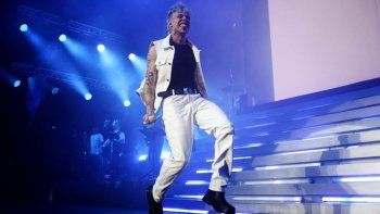 Luck Ra vuelve ante su público. Luck Ra vuelve ante su público.